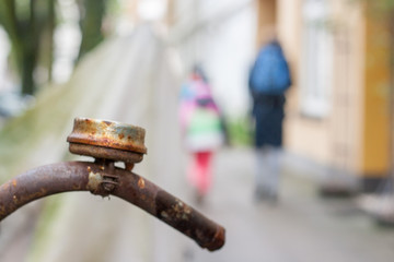 Rostiger Fahrradlenker