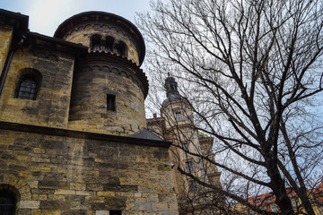 Klausen Synagogue is the largest in the former Prague Jewish ghetto and a single example of an early Baroque synagogue in the area. Today the synagogue is administered by the Jewish Museum in Prague