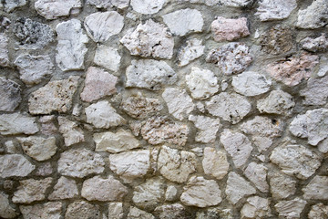 Uralte Natursteinwand