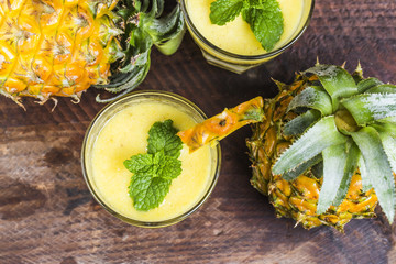 pineapple smoothie
