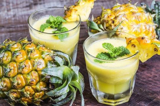 pineapple smoothie