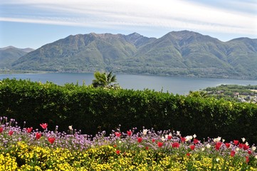 Aussicht von Orselina auf den Lago Maggiore, den grössten See im Kanton Tessin von der Schweiz....