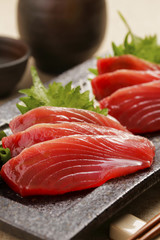 カツオの刺身　Skipjack sashimi