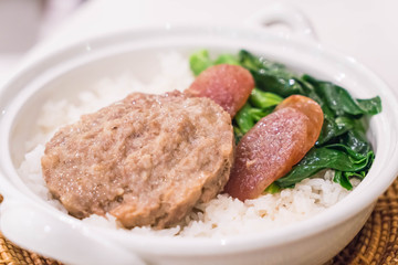 mince pork on top rice