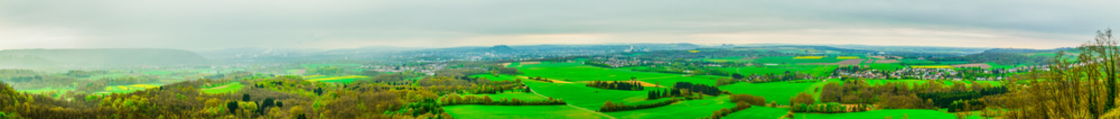 Fototapeta na wymiar Saarland Panorama Aussicht von der Teufelsburg 66802 Felsberg Überherren Saarlouis 