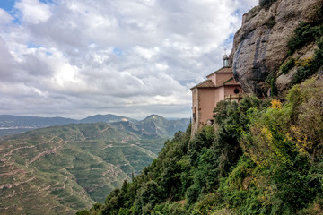 Fototapeta na wymiar View of the Monastery to Santa Cova. Montserrat. Spain.