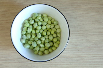 Piselli nella ciotola