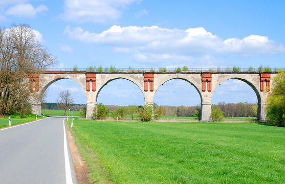 Wiesenbach Viadukt Thüringen Deutschland