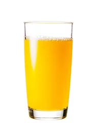 Rolgordijnen Proces van het gieten van sinaasappelsap in een glas © alexlukin