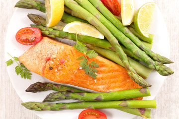 grilled salmon with asparagus