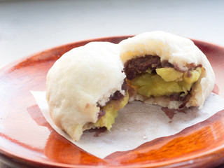 Japanese cuisine, sweet steamed bun