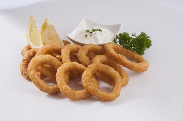 calamari squid rings with lemon & mayonise 
