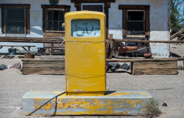 Aged old vintage gas station fuel pump abandoned on route 66 in southern California