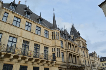 Fototapeta na wymiar Palais grand ducal in Luxembourg