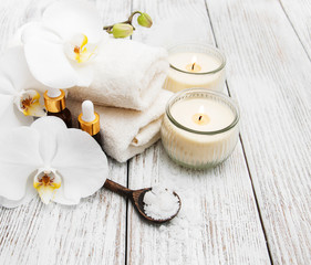 Obraz na płótnie Canvas Spa products with orchids