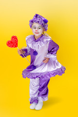 Valentine dancing clown