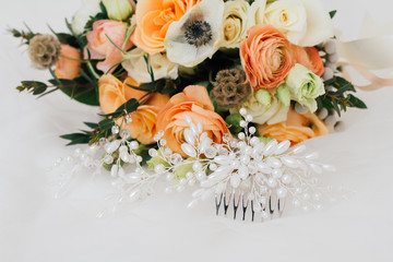 Bride's bouquet and jewelry.
