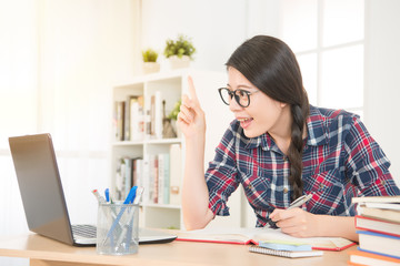 student got new idea to studying online