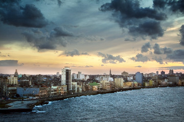 Fototapeta premium Skyline View of Havana Cuba
