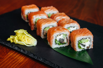  Roles with fish and rice