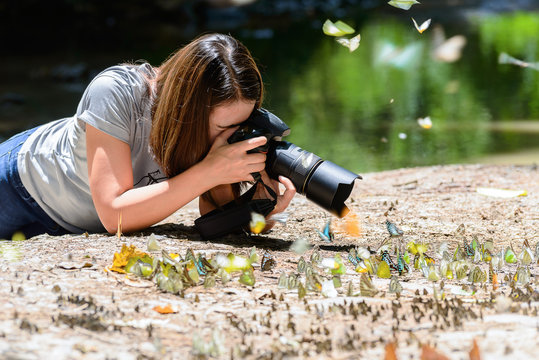 women photographers take photos Butterfly