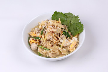 Fried egg and  ginger with minced pork in soup.