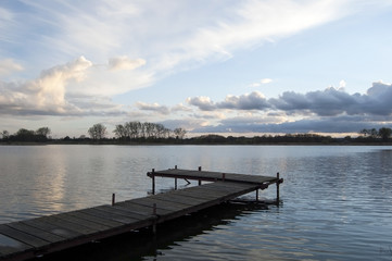 Obraz premium Bridge on the lake