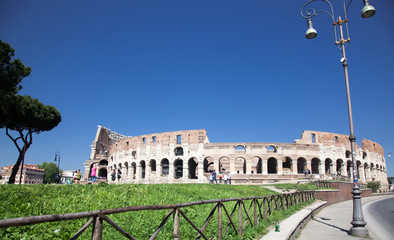 Obraz premium travel amazing Italy series - Colosseum in Rome on a sunny day