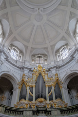 Orgel in der Hofkirche in Dresden