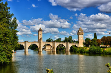 Fototapeta premium Valentre bridge, symbol of Cahors town, France