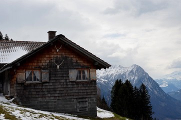 Fototapeta na wymiar House in the mountains