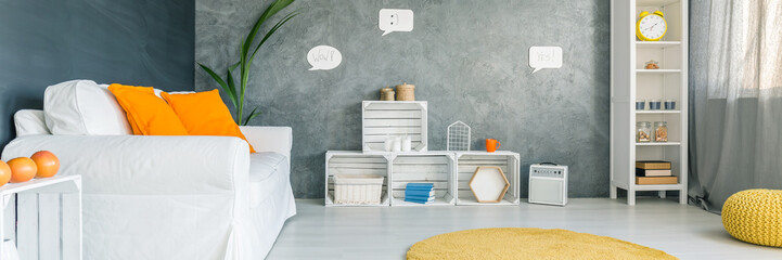 Room with orange decorations