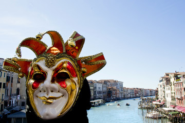 Fototapeta na wymiar Carnevale di Venezia, Ponte di Rialto - Italia