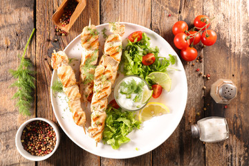 grilled chicken and salad