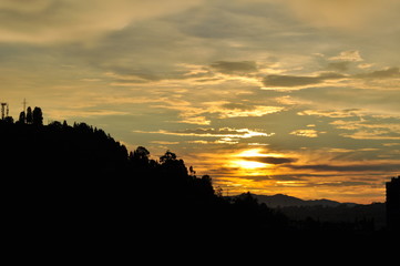 atardecer con nubes