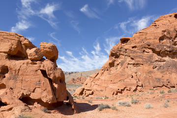 Fototapeta na wymiar Red sandstone formations in the Valley of Fire State Park, Nevada, USA.