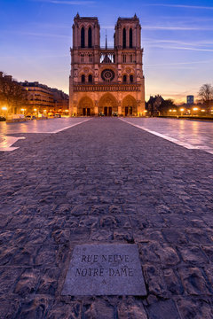 Notre Dame de Paris cathedral at sunrise. Ile de La Cite, Parvis Notre Dame (Place Jean-Paul II), 4th Arrondissement, Paris, France