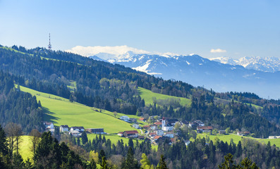 Blick auf Pfänder und die Ortschaft Eichenberg in Vorarlberg