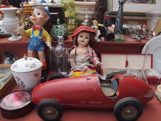Old toys for sale at the flea market.