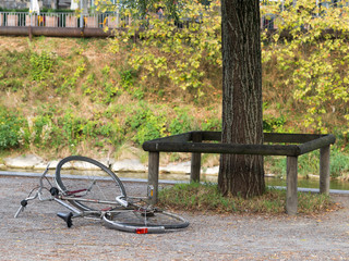 Broken abandoned bicycle