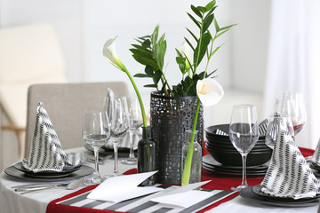 Table setting for dinner in restaurant