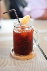 Iced tea with lemon