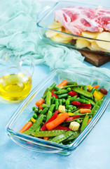 vegetables and meat in bowl