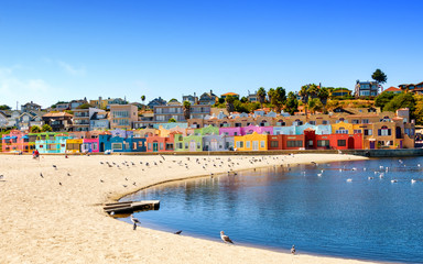 Colorful residential neighborhood in Capitola, California - obrazy, fototapety, plakaty