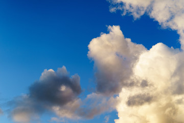 clouds in the blue sky