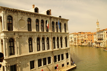 Fototapeta na wymiar Eindrücke von einem Kanal in Venedig / Italien