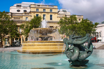 fountain in Trafalgar square