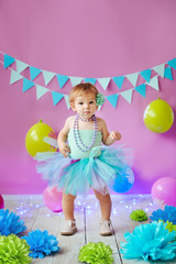 first birthday Portraits with smash cake