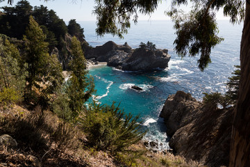 McWay Falls, Julia Pfeiffer Burns State Park, Big Sur, California, USA