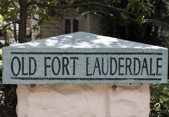 Fort Lauderdale stone sign